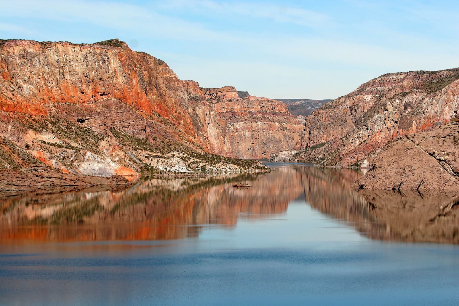 Los Reyunos Reservoir